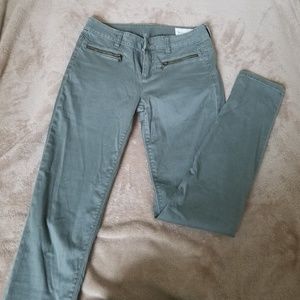 Two by Vince Camuto Jeans NWOT
